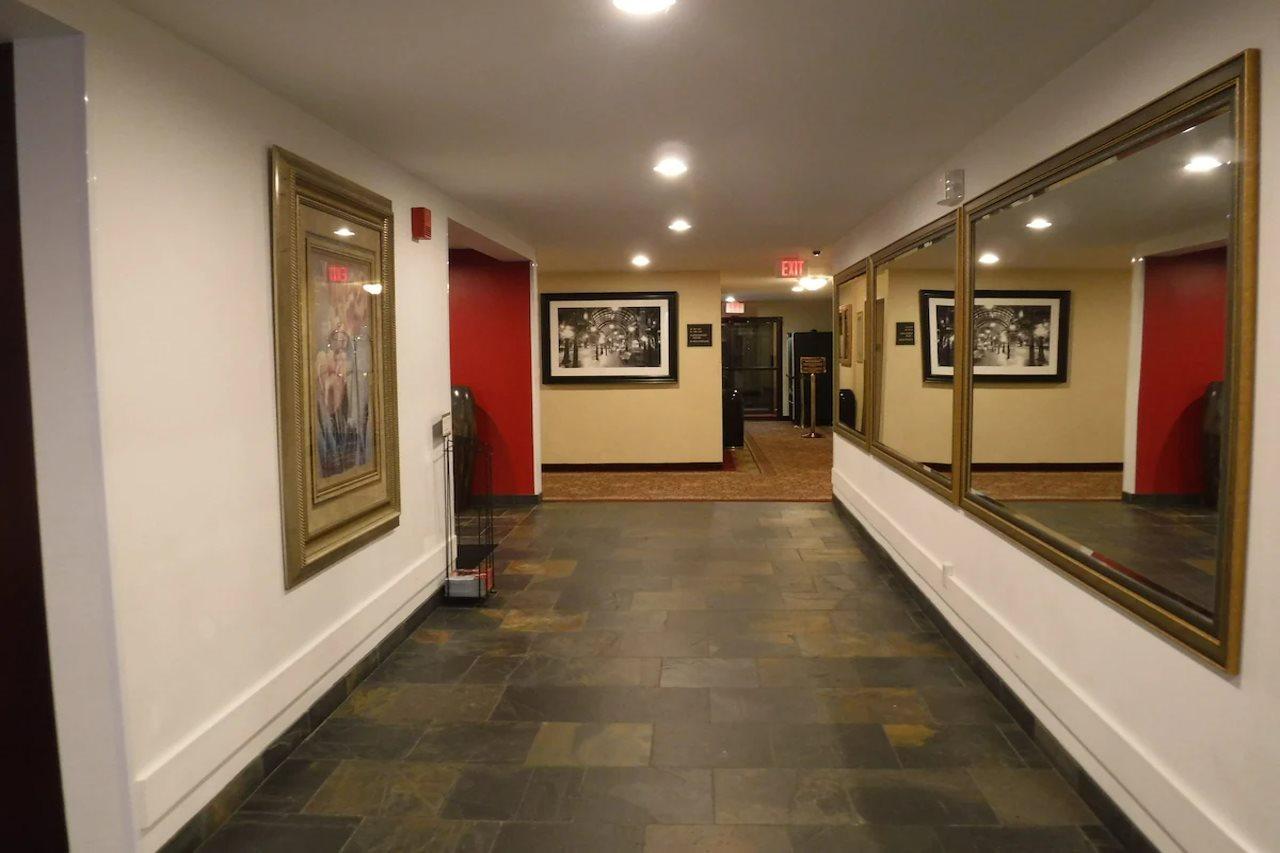 Wingate By Wyndham Mount Vernon Buitenkant foto